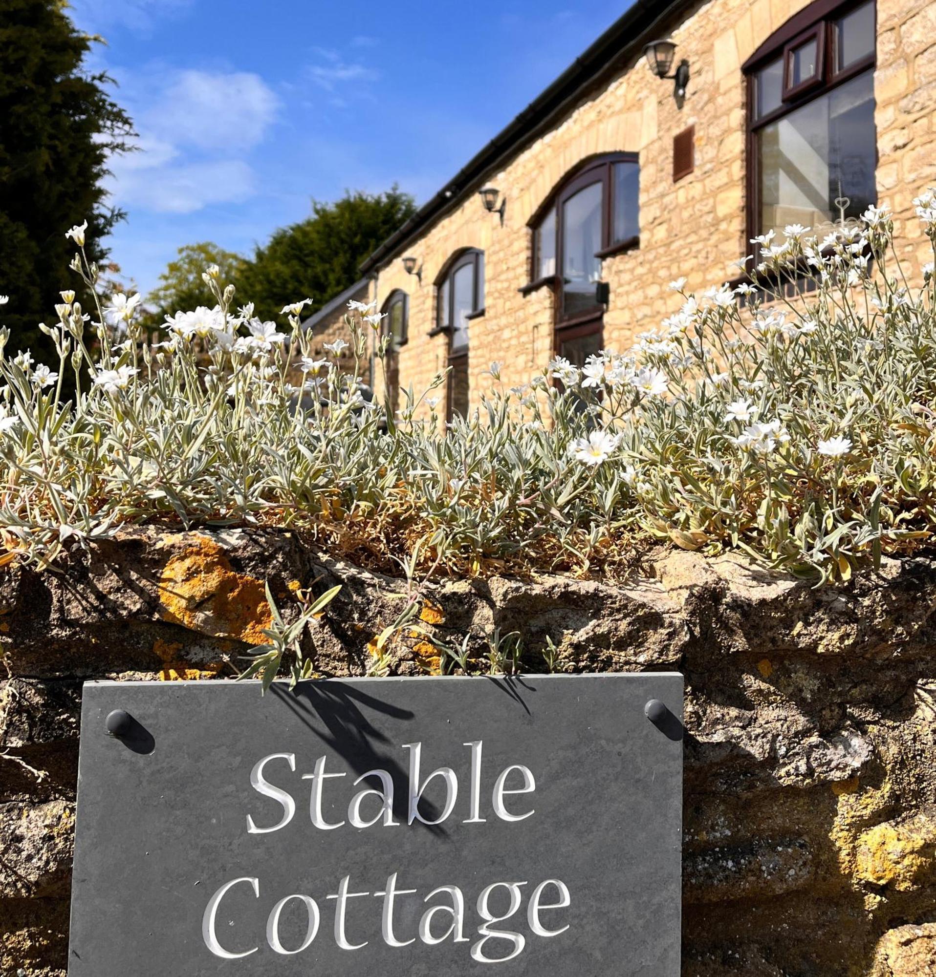 Stable Cottage, Oxfordshire Exterior photo
